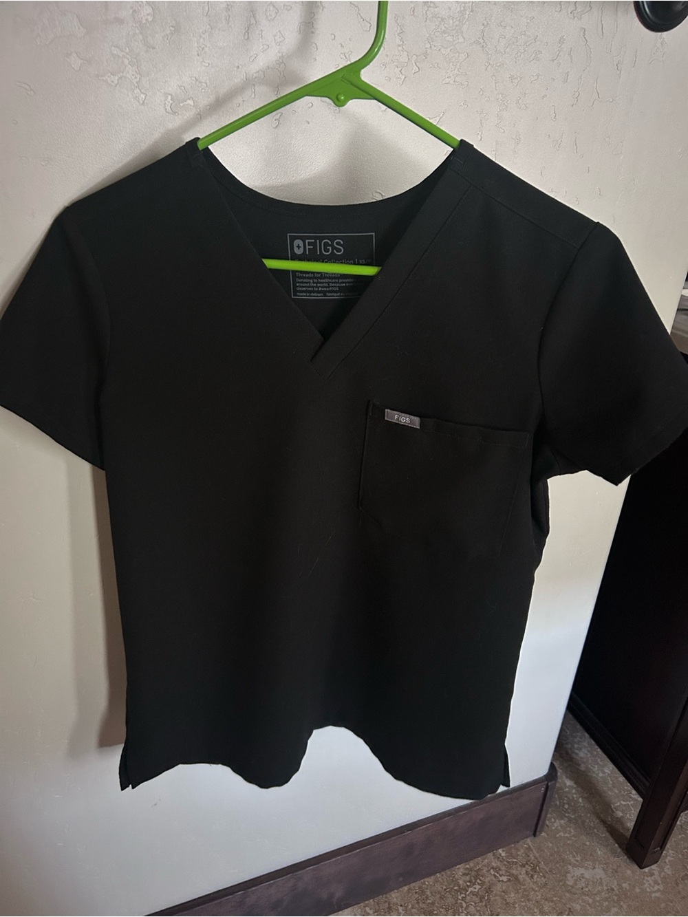 FIGS Black Catarina Scrub Top